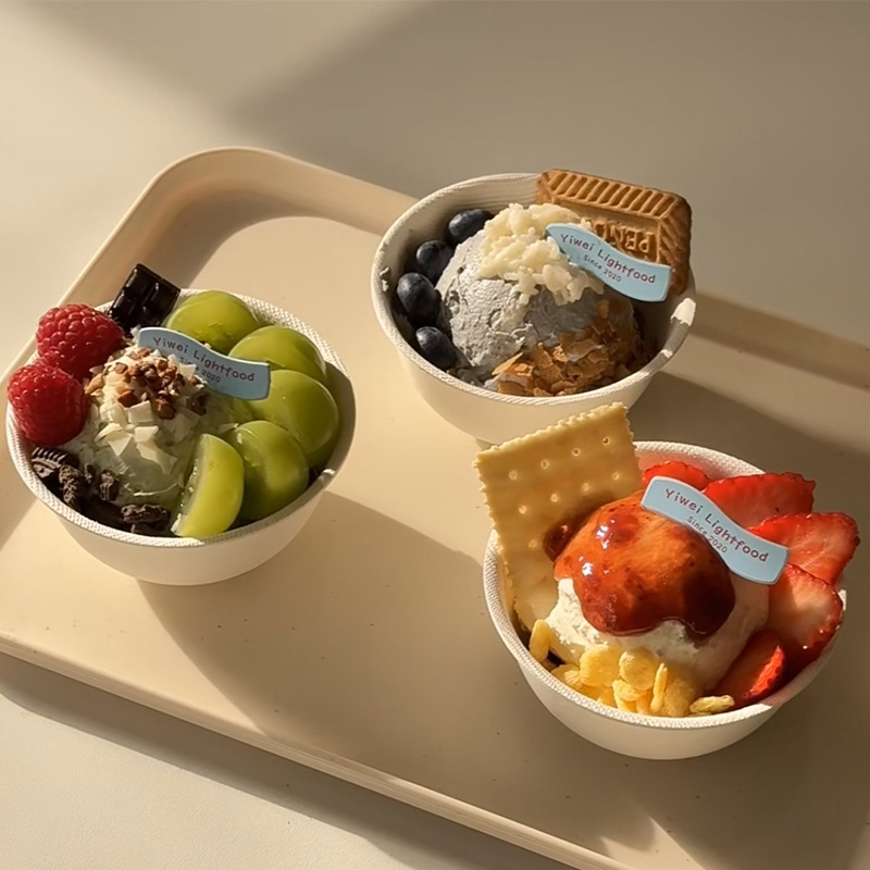 Disposable paper pulp bowl with lid, suitable for yogurt shakers, ice cream cups, and desserts. 